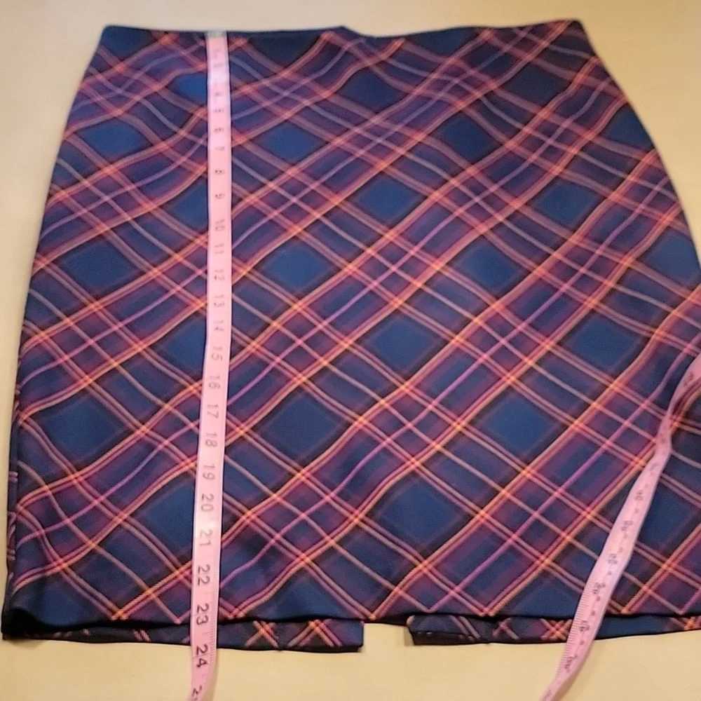 Trina Turk Size 12 Crissy Tartan Plaid Pencil Skirt Navy Blue, Pink & Orange